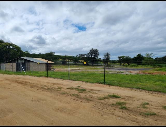 10,000M² VACANT LAND TO LET IN ROCKY DRIFT